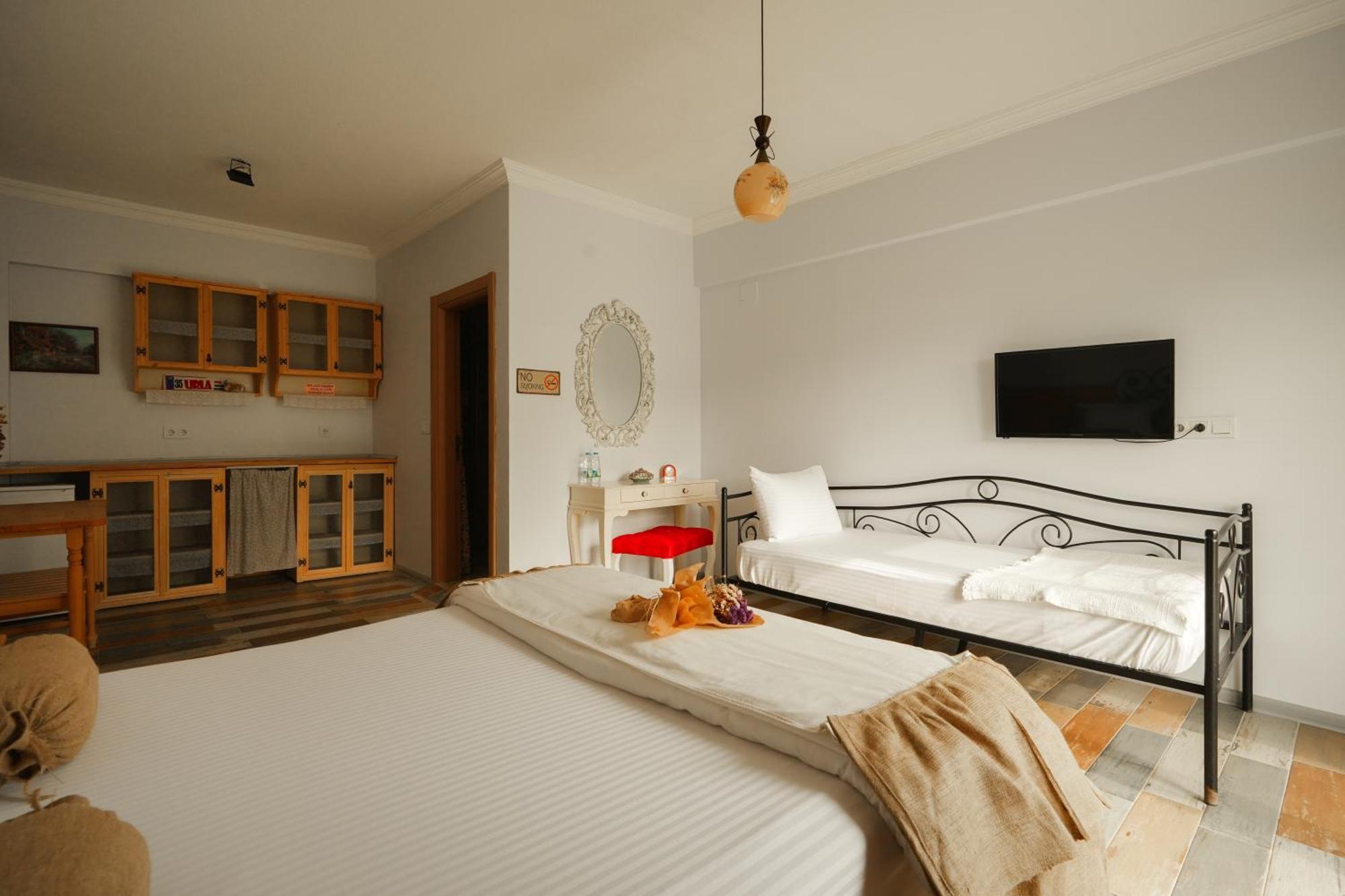 La Vida Otel Urla Eksteriør bilde
